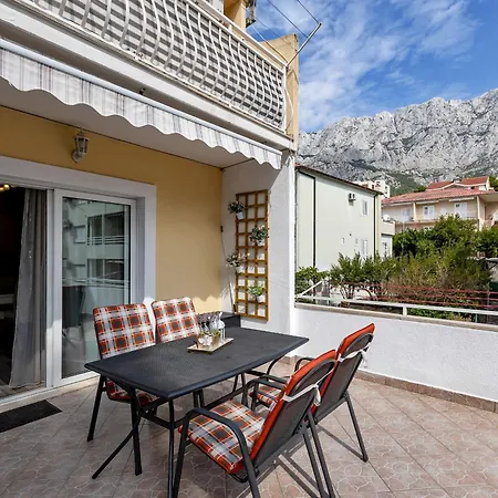 Rosalia Apartamento Makarska