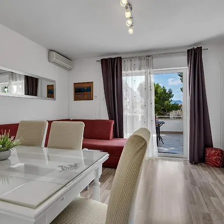 Rosalia * Makarska