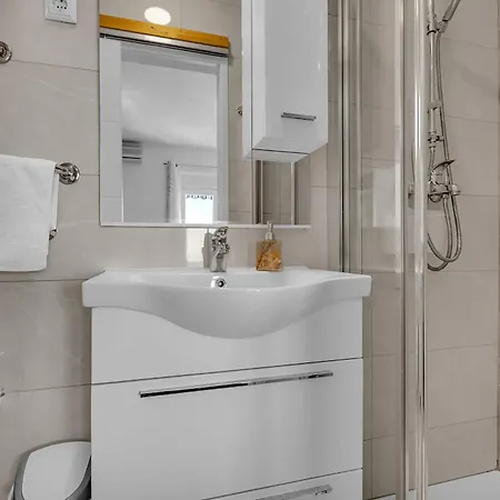 Apartment Rosalia *