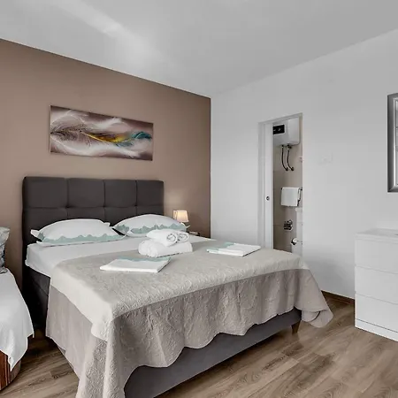 Rosalia Apartment
