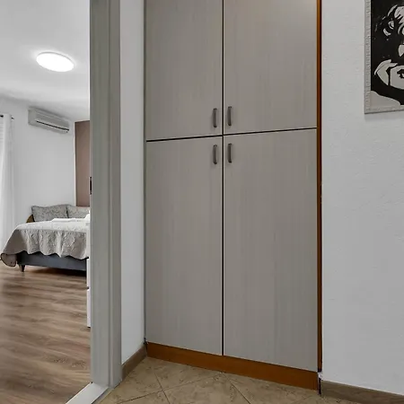 Rosalia Apartment *