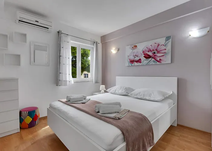 Rosalia Apartman Makarska