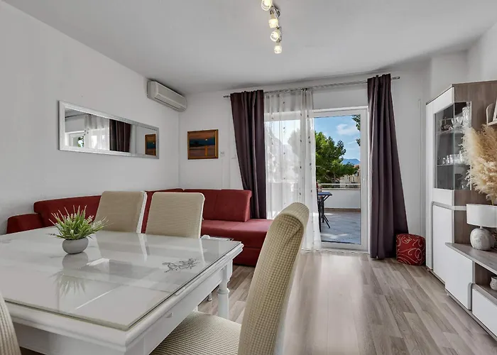 Rosalia * Μακάρσκα